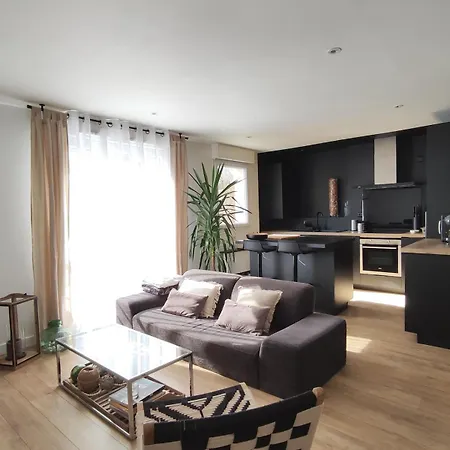 65m2 Proche Centre Ville, Parking *